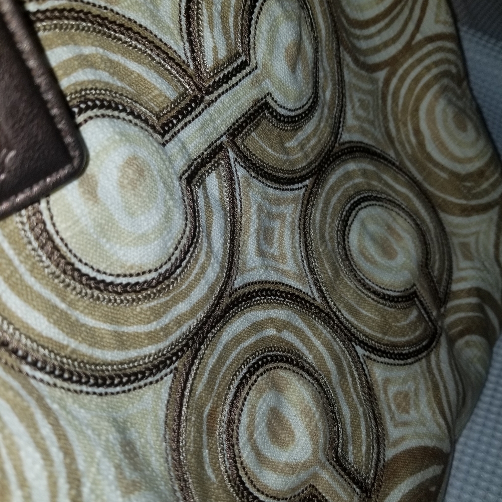 🛑SOLD🛑Coach™️🛍Tote Shoulder Beige/Brown/Bronze Leather Trim Stitched